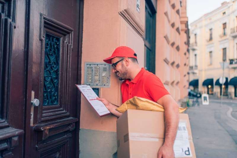 delivering packages with virtual doorman