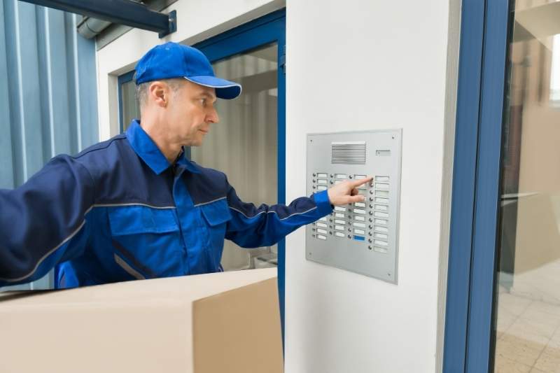 multi-tenant commercial intercom for deliveries