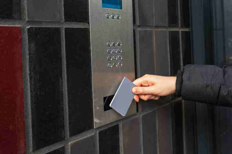 Wireless Telephone Entry Systems & Intercoms: 3 Best Telephone Entry Systems