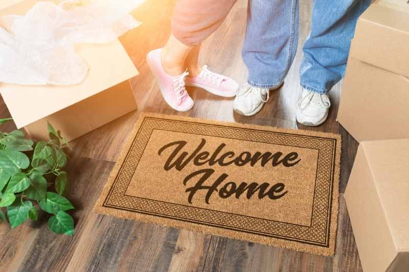 5 Effective Ways to Welcome New Residents to Your Building (+Free Template)