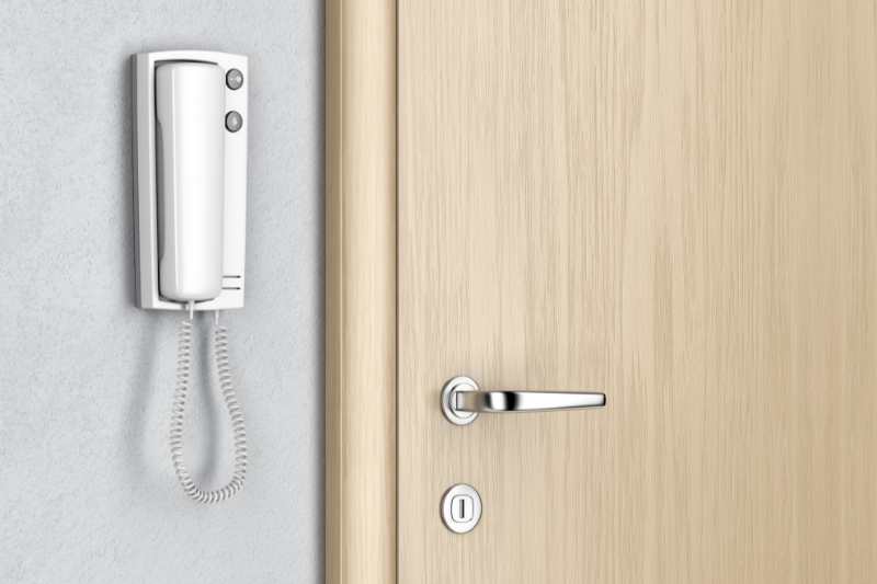 Door phone installed in apartment unit