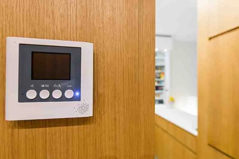 Choosing from the Top 3 Video Door Phones for Your Building