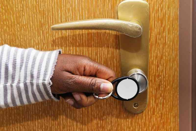 RFID Door Lock Pros & Cons: Are They Right for Your Building?