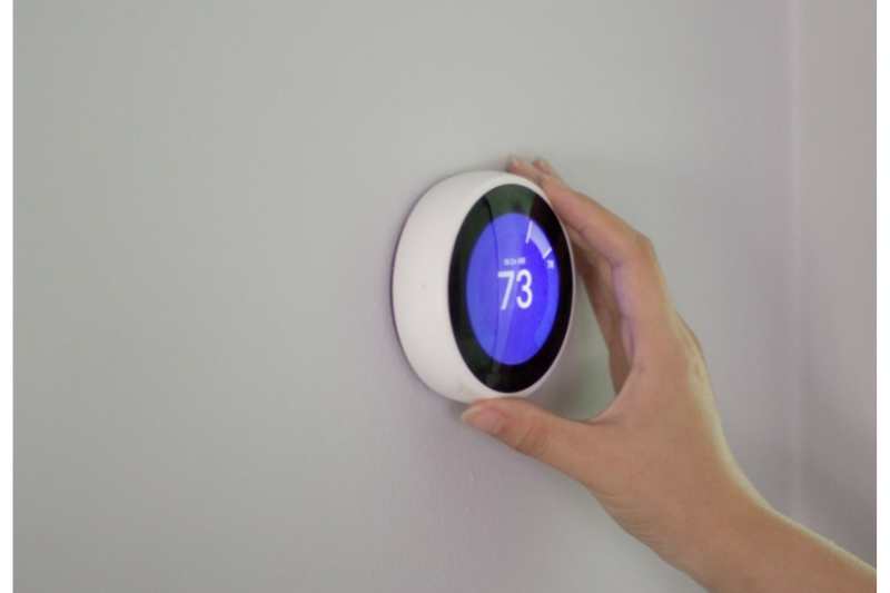 a smart thermostat is an energy-efficient lease renewal incentive