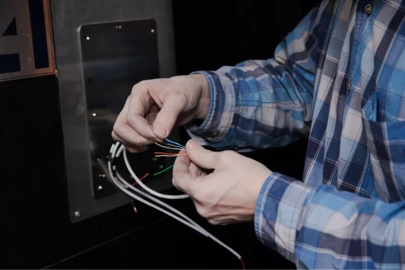 ButterflyMX Installation: Isolation Relay DC Strike Integration
