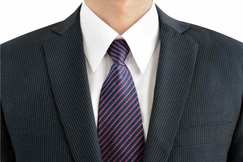 One of the most important multifamily leasing tips is to dress in business professional attire