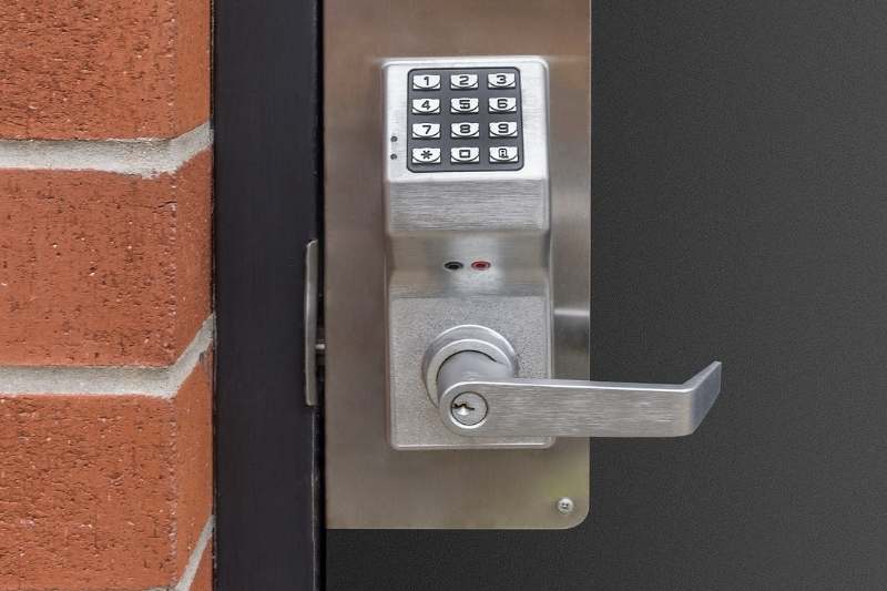 Door lock on sale keypad system