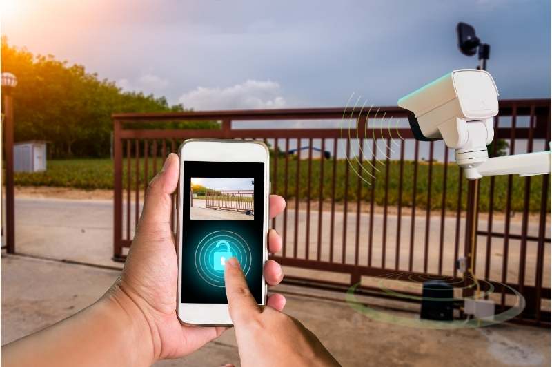 Smartphone Gate Openers: Your Guide to Choosing the Right One for Your Property