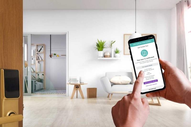 How Self-Showing Technology Streamlines Self-Guided Apartment Tours