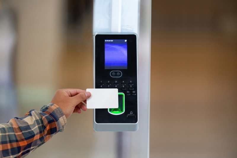 scanning keycard with wiegand access system