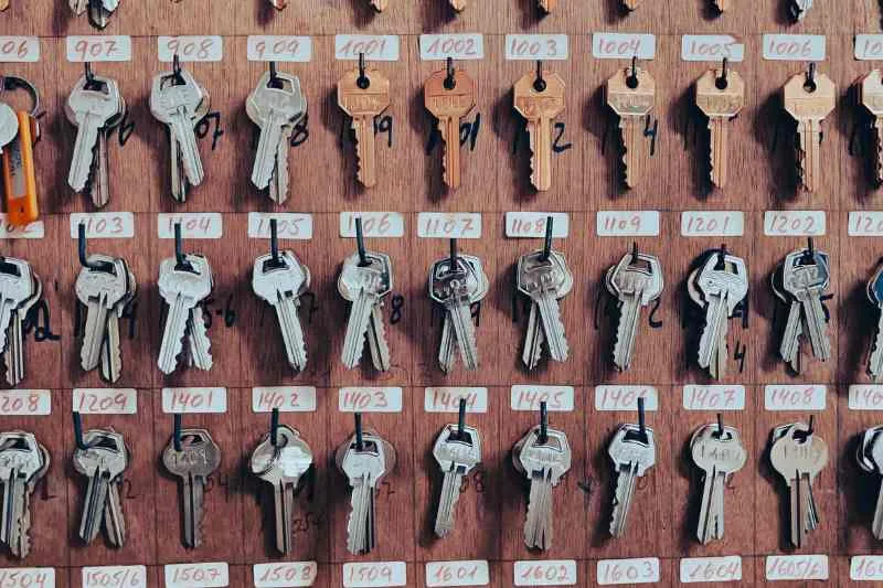 Electronic Key Cabinet Buyer’s Guide: Options & Alternatives