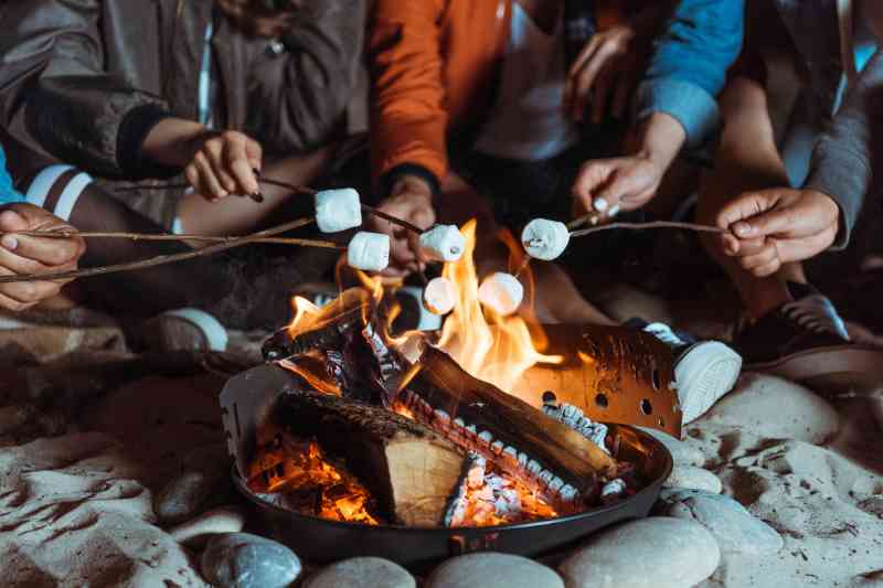 Campfire stores at apartment.