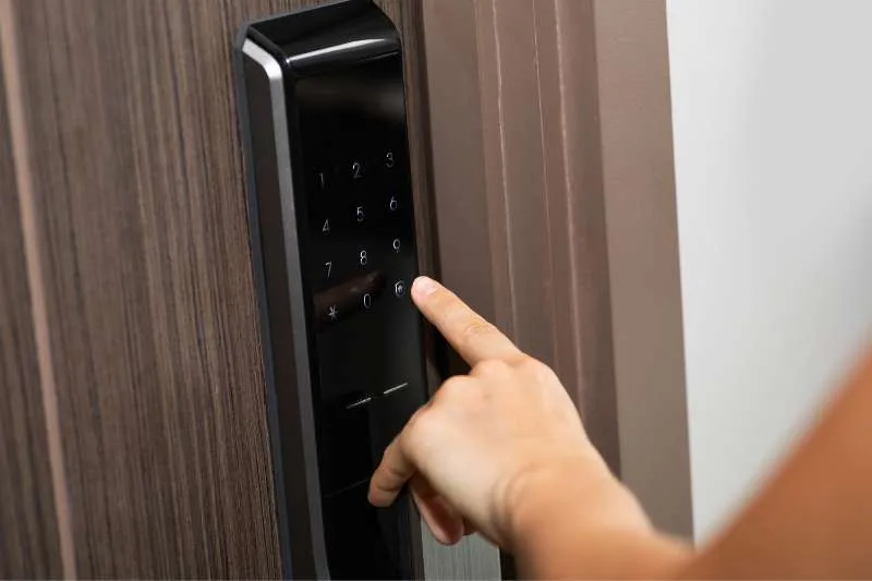 Smart Lock Gateway: What Is It, How It Works, & Best Options