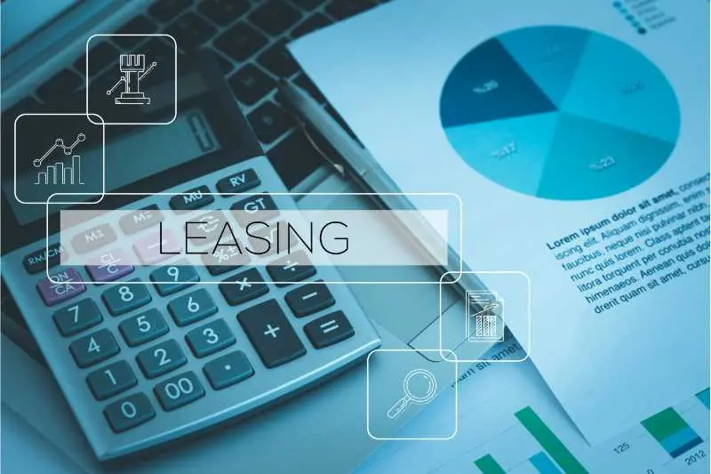 A gross lease is most commonly used for commercial properties. 