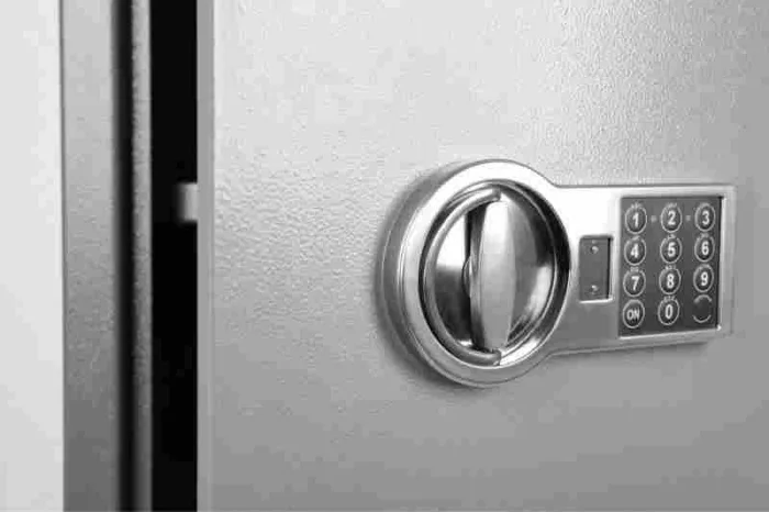 electronic key box with keypad