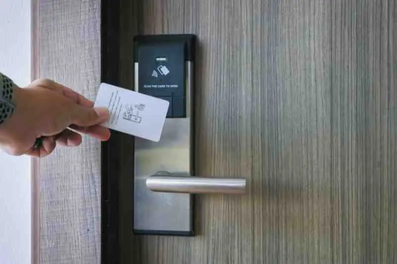 Using an RFID Kansas City access control system.