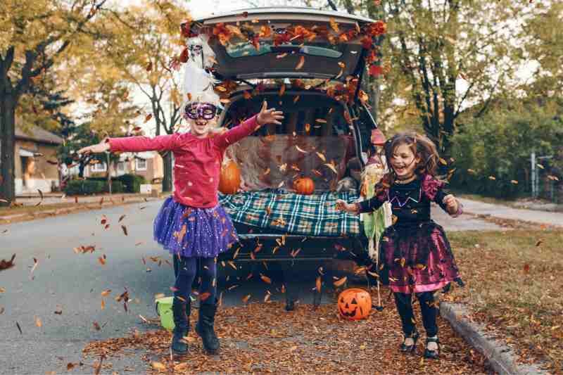 Trunk-or-treating is one of the best Halloween resident events for kids.