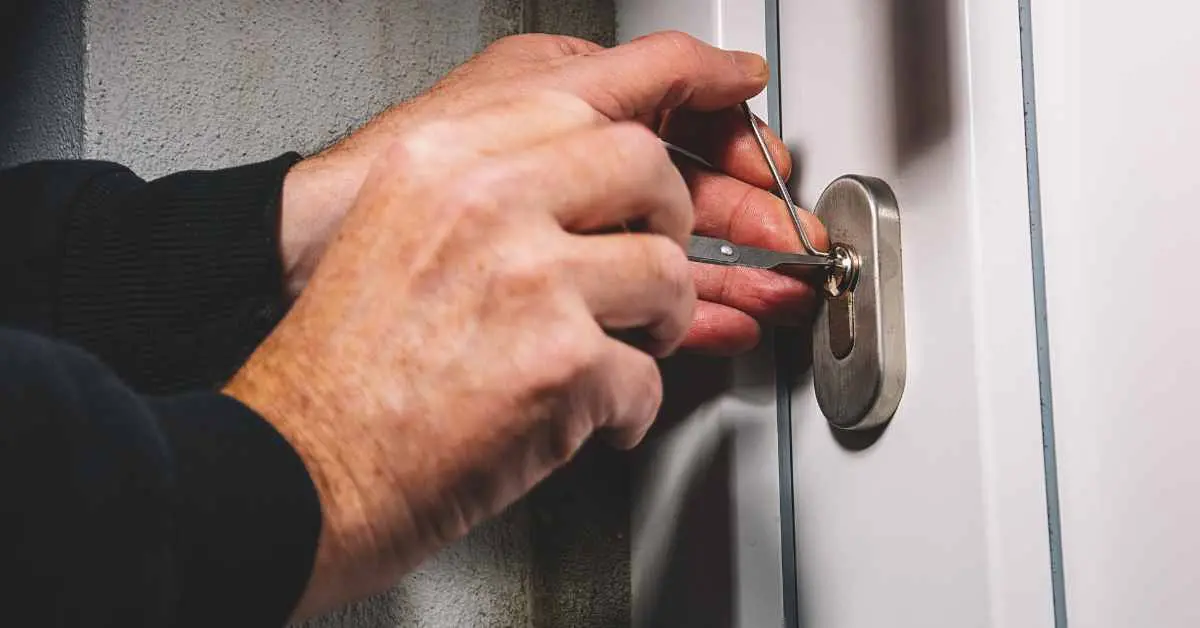 What Is A Bump Key? - The Lock Locker