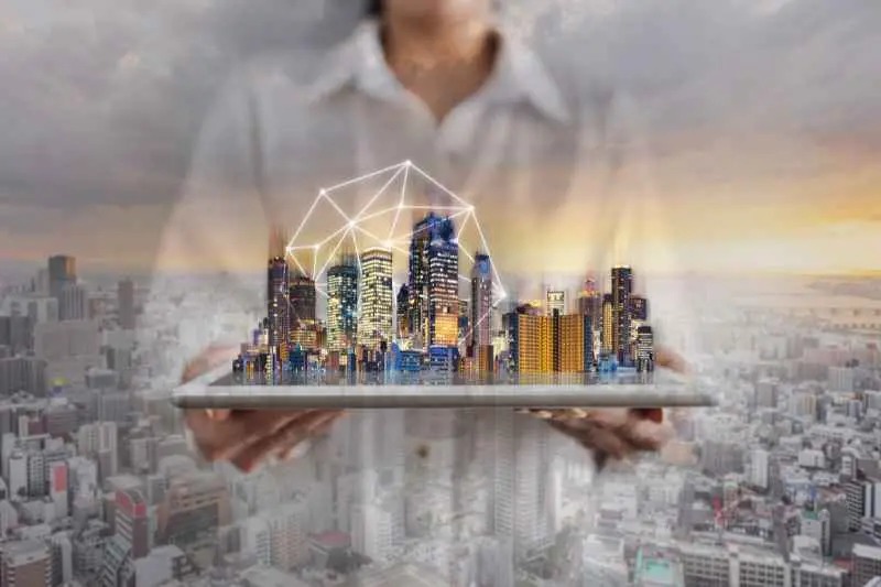 Centralized leasing involves organizing your efforts from one strategic place.