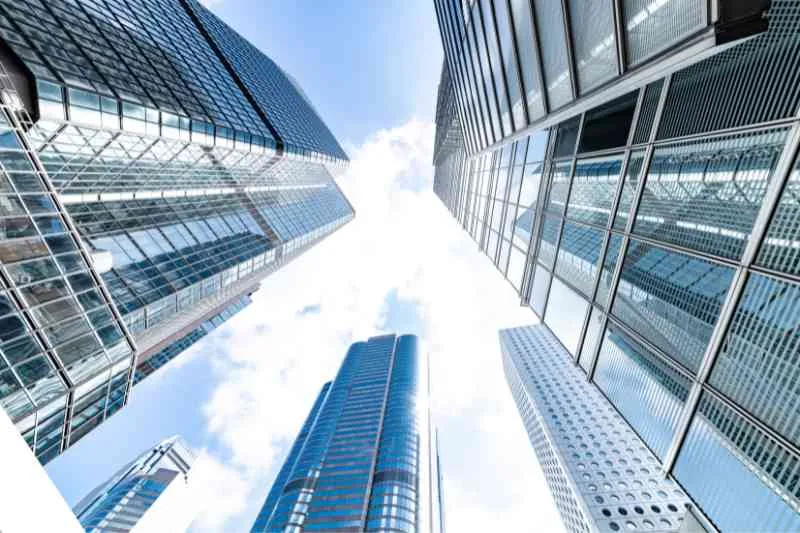 Commercial Centralization Explained: Pros and Cons in Offices