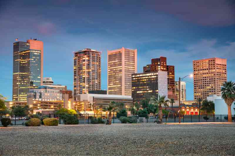 Discover the best gate opener repair companies in Phoenix.