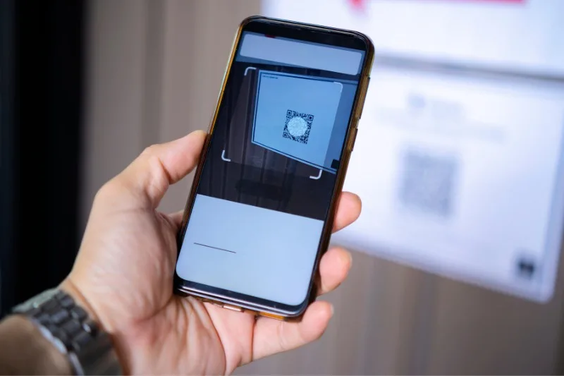 How Do QR Code Visitor Management Systems Work? + Best System