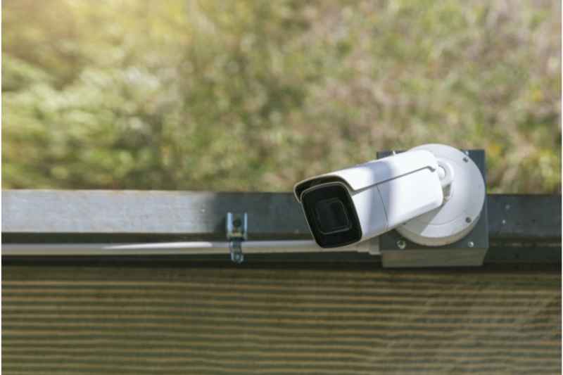 An example of an outdoor security system with a camera. 