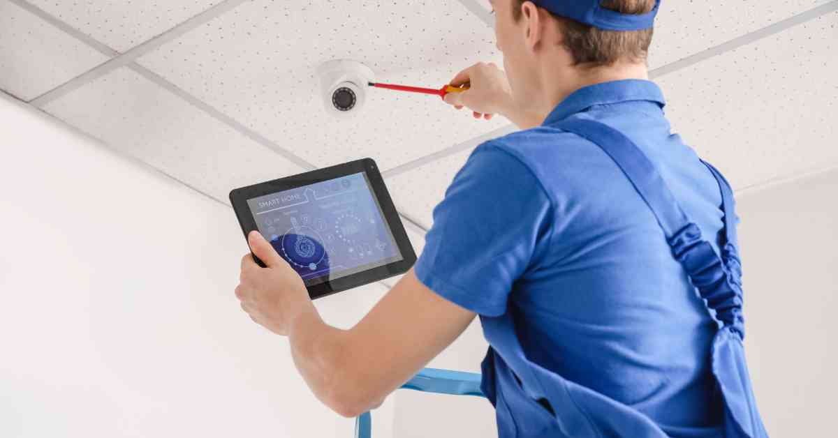 Becoming a Security Systems Installer: A Comprehensive Guide