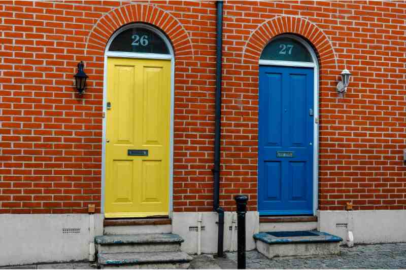 Apartment doors that could benefit from the expertise of Authorized DoorKing distributors.