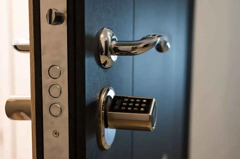 keyless door knob with keypad