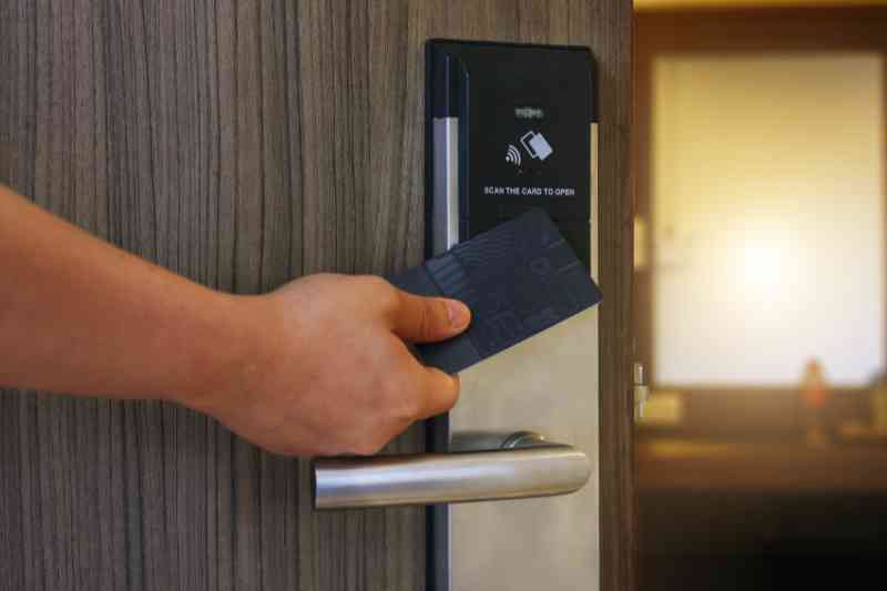 Keycard smart lock battery life.