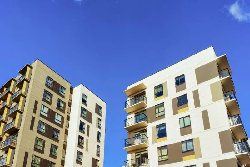 A real estate affiliate program is a way to earn money by referring people to products or services related to the real estate industry.