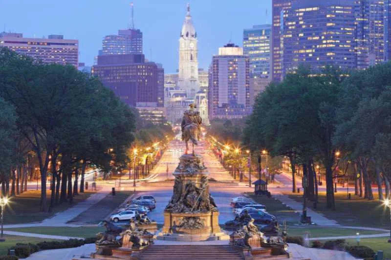 Package Locker Systems in Philadelphia: A Guide to Package Lockers vs. Package Rooms