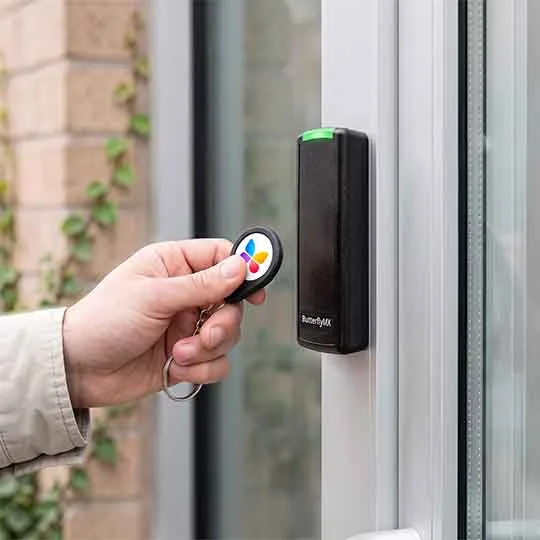 Mullion keyfob reader